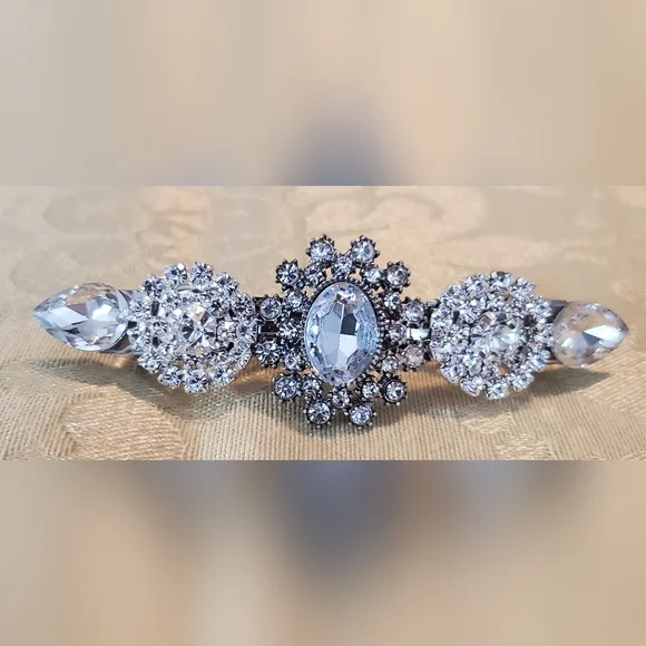 Hand Crafted | Accessories | Crystal And Rhinestone Barrett  display picture 2